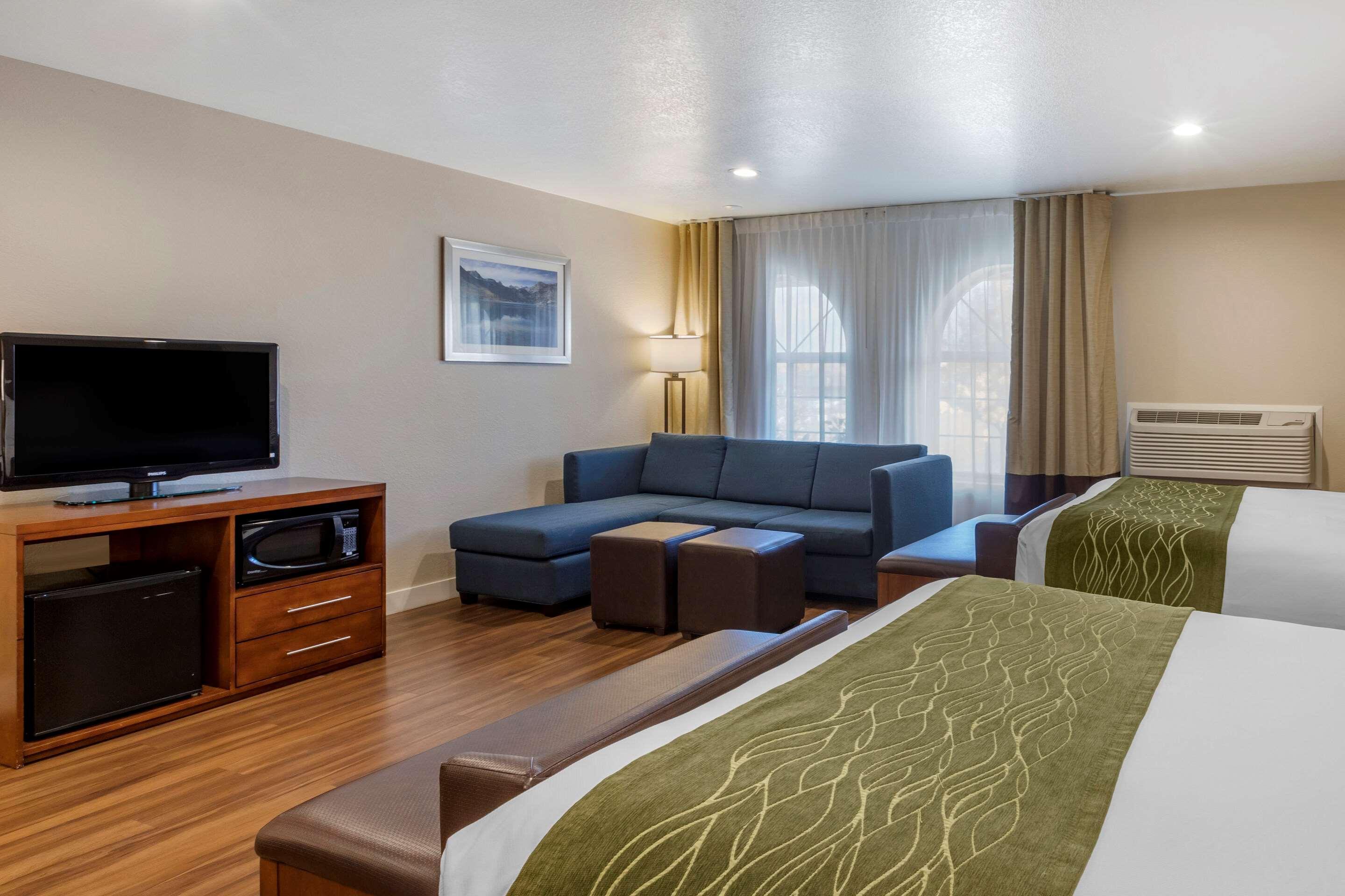 Comfort Inn Бишоп Экстерьер фото